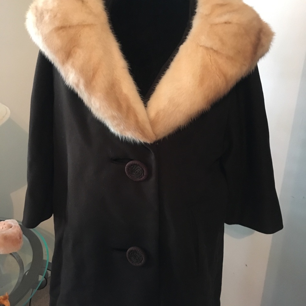 1950s Vintage Ladies Dress Coat by Reads.